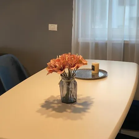 Ama Lux